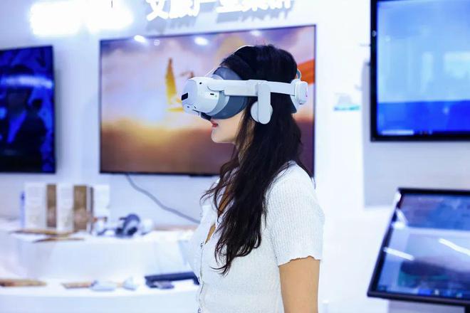九游娱乐新疆文旅VR黑马《丝路奇遇记》：“影视级叙事”新标杆(图2)