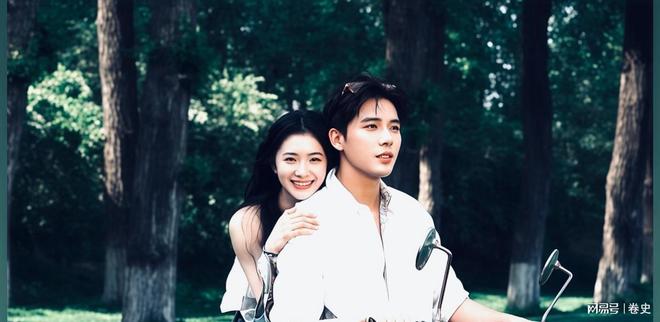 女演员长相多重要九游娱乐？看《陷入我们的热恋》中刘浩存和张昕懿就懂了(图5)