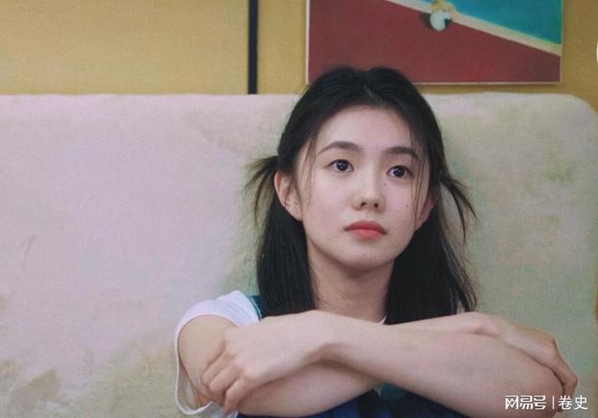 女演员长相多重要九游娱乐？看《陷入我们的热恋》中刘浩存和张昕懿就懂了(图15)