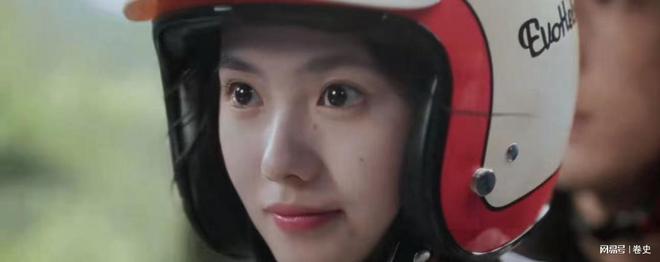 女演员长相多重要九游娱乐？看《陷入我们的热恋》中刘浩存和张昕懿就懂了(图7)