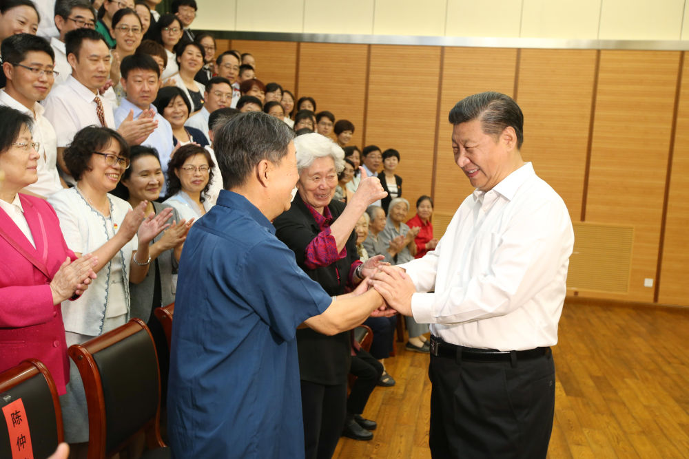 竖屏微视频丨习近平眼中的“好老师”九游娱乐(图2)