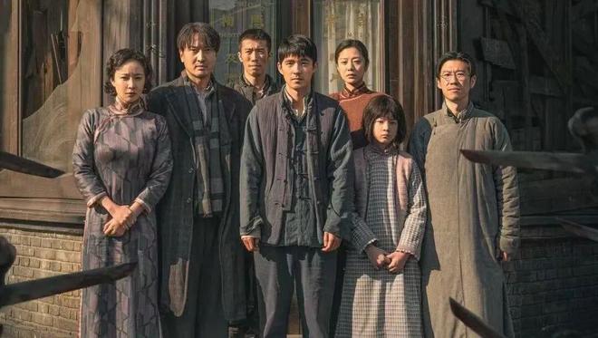 九游娱乐国庆档预售破9600万《震耳欲聋》《刺杀小说家2》《志愿军：浴血和平》领跑！(图2)