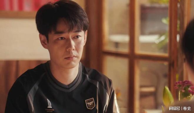 九游娱乐爸爸是国家一级演员出道15年不温不火36岁靠《四喜》终于红了(图4)