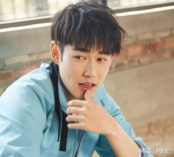 九游娱乐爸爸是国家一级演员出道15年不温不火36岁靠《四喜》终于红了(图7)