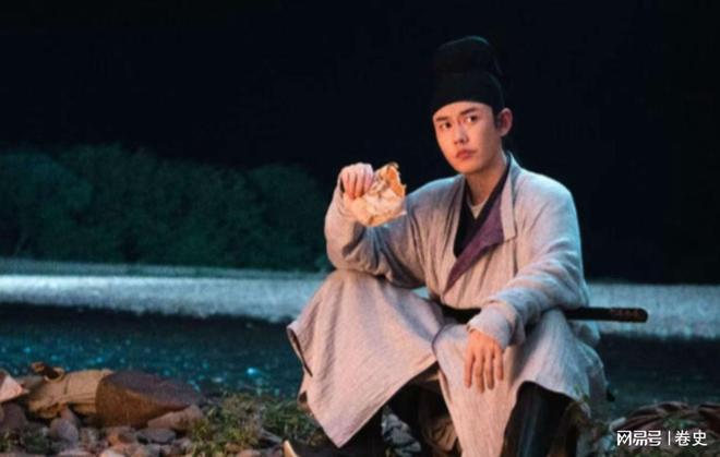 九游娱乐爸爸是国家一级演员出道15年不温不火36岁靠《四喜》终于红了(图16)