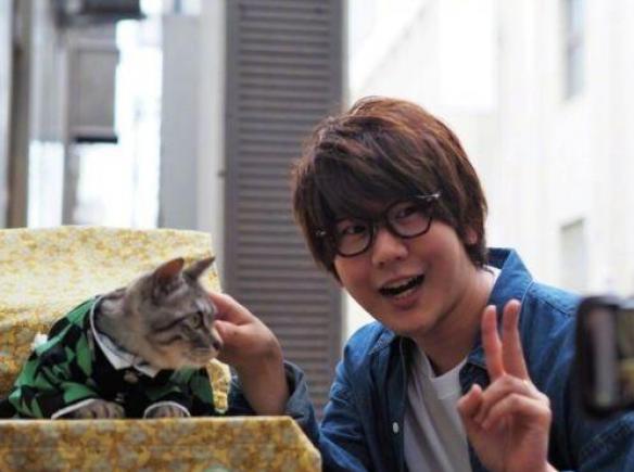 九游娱乐花江夏树配音的3个主角 使他获得声优奖的角色是？(图1)