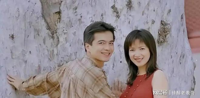 九游娱乐何晴刚去世恶心的绯闻又出现了廖京生再发声辟谣：何晴非吾妻(图12)