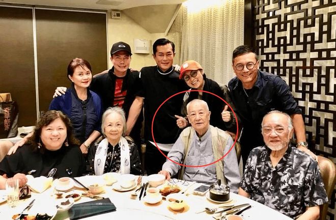 九游娱乐他曾与谢贤齐名晚年住养老院女儿拒绝相认最后孤独去世(图4)