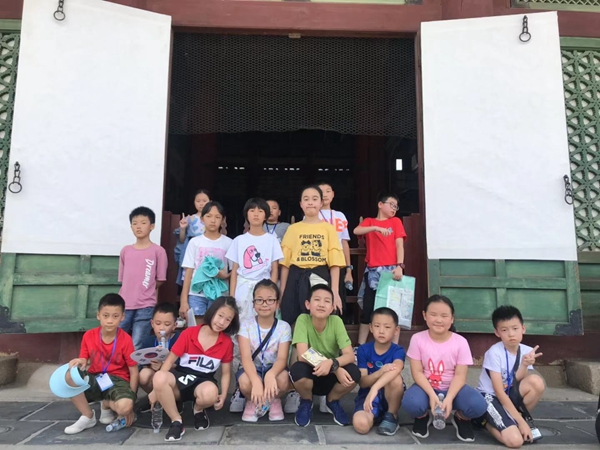 九游娱乐全年成绩单来啦！2025苏艺年度小主持集体亮相(图1)