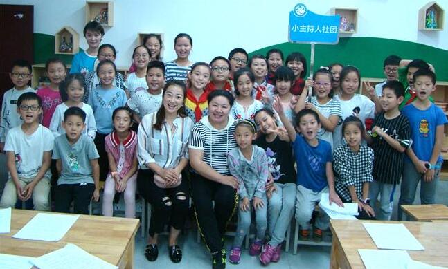 特斯拉推动态刹车灯功能 避免因紧急刹九游娱乐车造成追尾