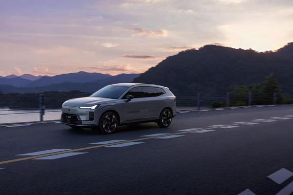 双料加冕！沃尔沃全新XC70获2026年iF设计大奖(图3)