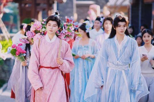 尼山鲁九游娱乐源村五一国风文旅盛宴：邀你赴明星之约、赏国潮之美(图3)